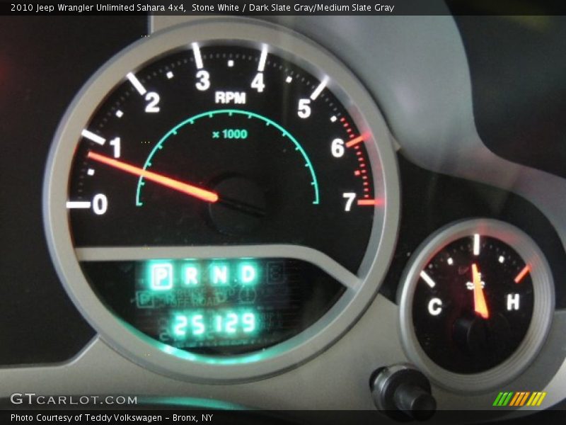 Stone White / Dark Slate Gray/Medium Slate Gray 2010 Jeep Wrangler Unlimited Sahara 4x4