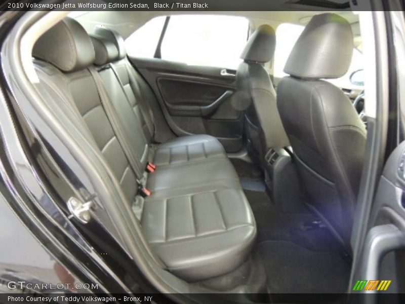 Black / Titan Black 2010 Volkswagen Jetta Wolfsburg Edition Sedan