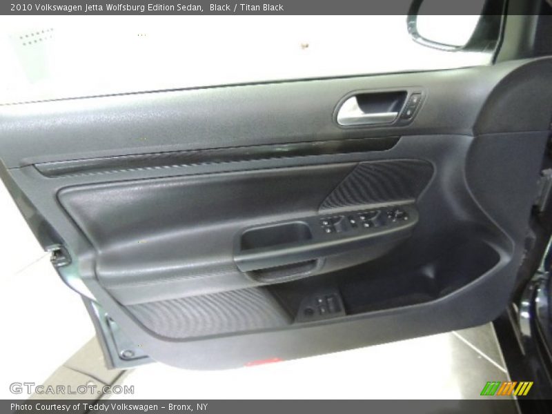Black / Titan Black 2010 Volkswagen Jetta Wolfsburg Edition Sedan
