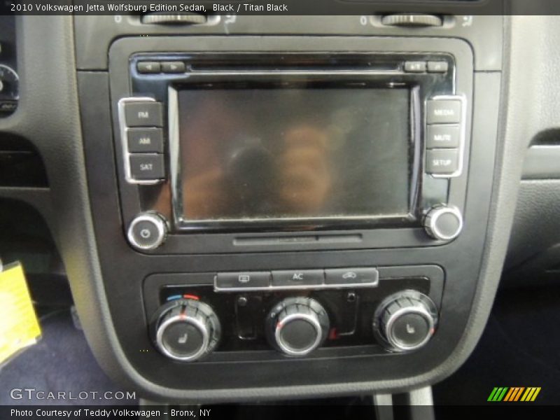 Black / Titan Black 2010 Volkswagen Jetta Wolfsburg Edition Sedan