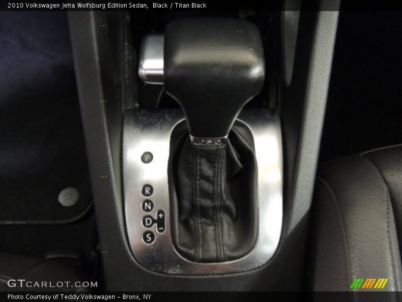 Black / Titan Black 2010 Volkswagen Jetta Wolfsburg Edition Sedan