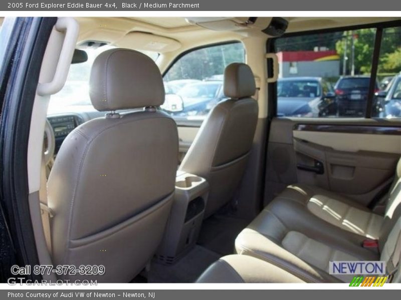 Black / Medium Parchment 2005 Ford Explorer Eddie Bauer 4x4