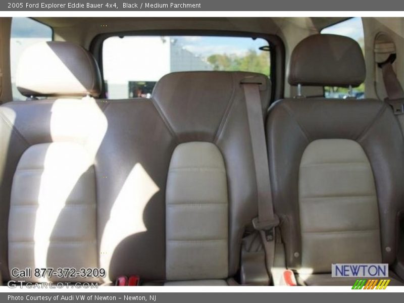 Black / Medium Parchment 2005 Ford Explorer Eddie Bauer 4x4