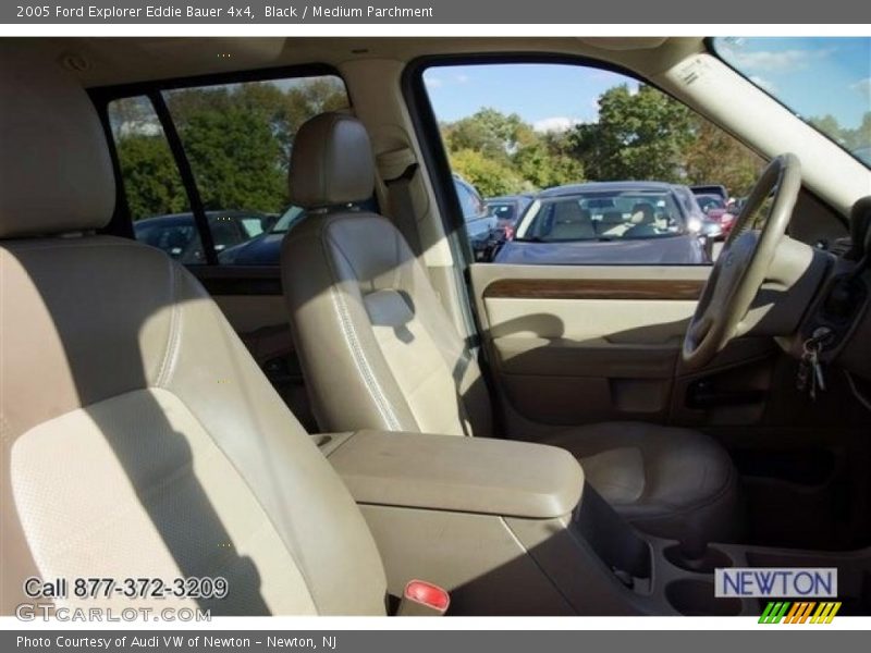 Black / Medium Parchment 2005 Ford Explorer Eddie Bauer 4x4