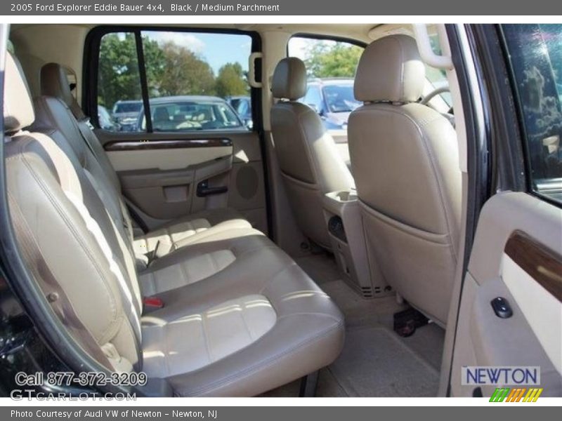Black / Medium Parchment 2005 Ford Explorer Eddie Bauer 4x4