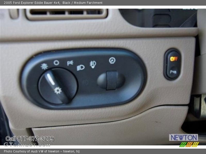 Black / Medium Parchment 2005 Ford Explorer Eddie Bauer 4x4