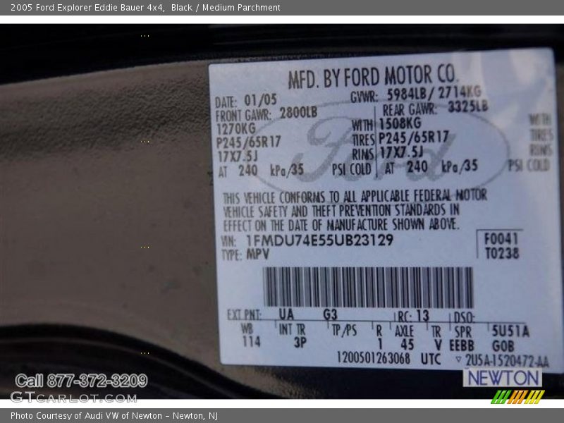 Black / Medium Parchment 2005 Ford Explorer Eddie Bauer 4x4