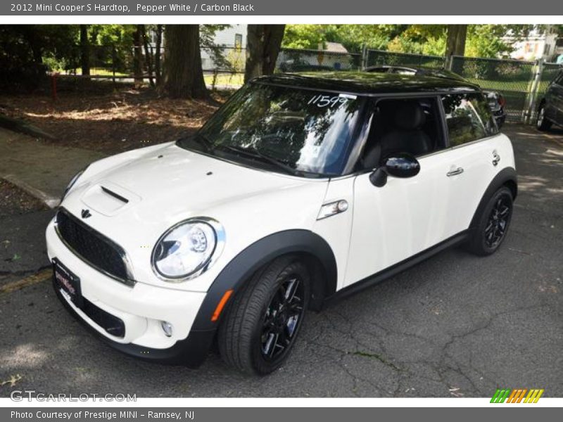 Pepper White / Carbon Black 2012 Mini Cooper S Hardtop