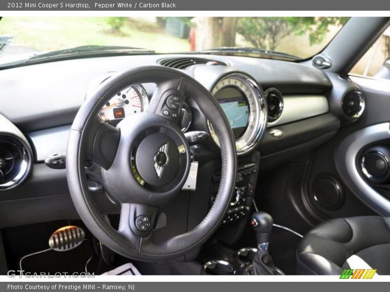 Pepper White / Carbon Black 2012 Mini Cooper S Hardtop