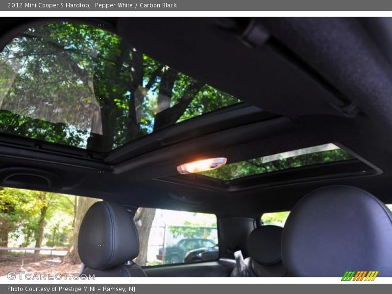 Pepper White / Carbon Black 2012 Mini Cooper S Hardtop