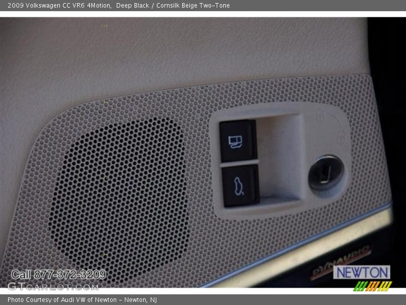Deep Black / Cornsilk Beige Two-Tone 2009 Volkswagen CC VR6 4Motion