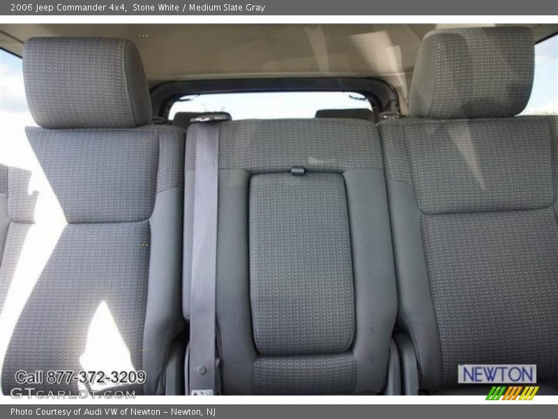 Stone White / Medium Slate Gray 2006 Jeep Commander 4x4