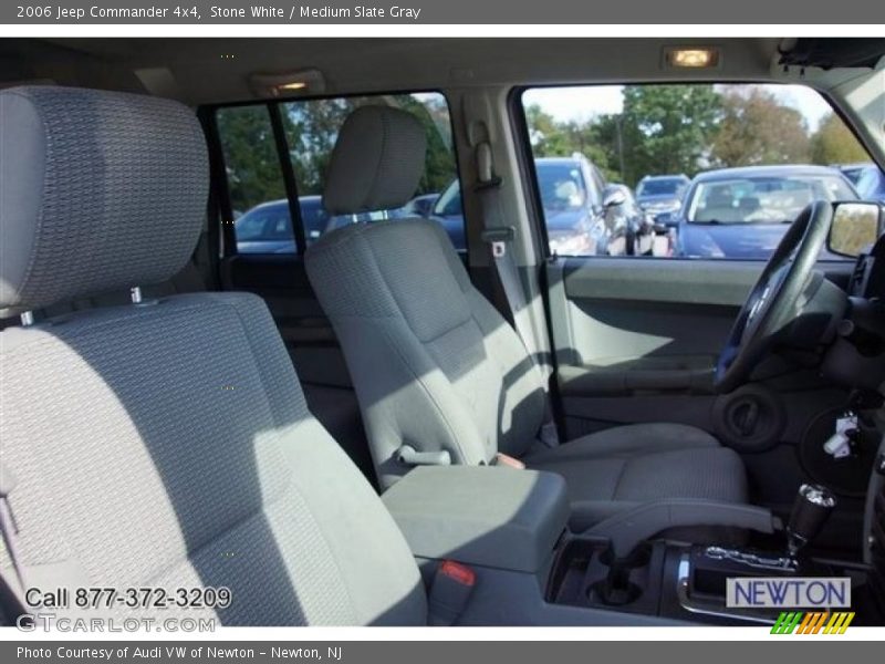 Stone White / Medium Slate Gray 2006 Jeep Commander 4x4