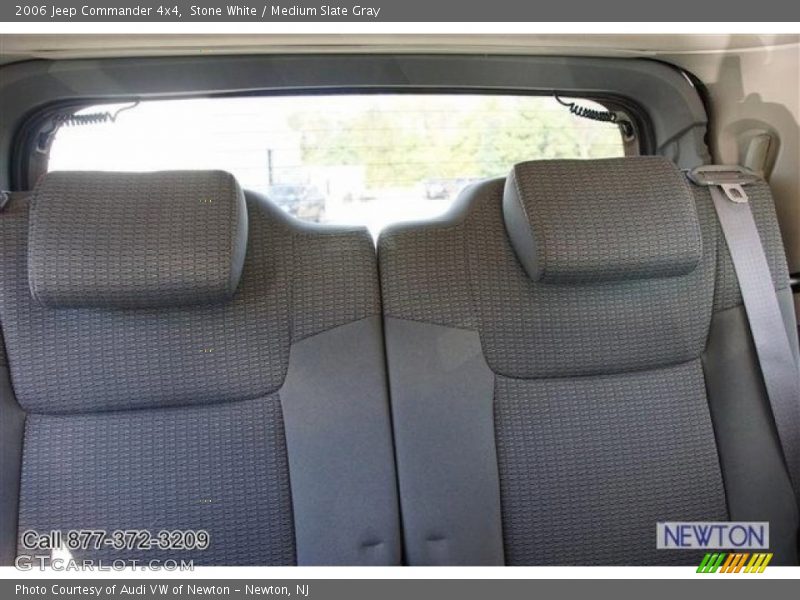 Stone White / Medium Slate Gray 2006 Jeep Commander 4x4