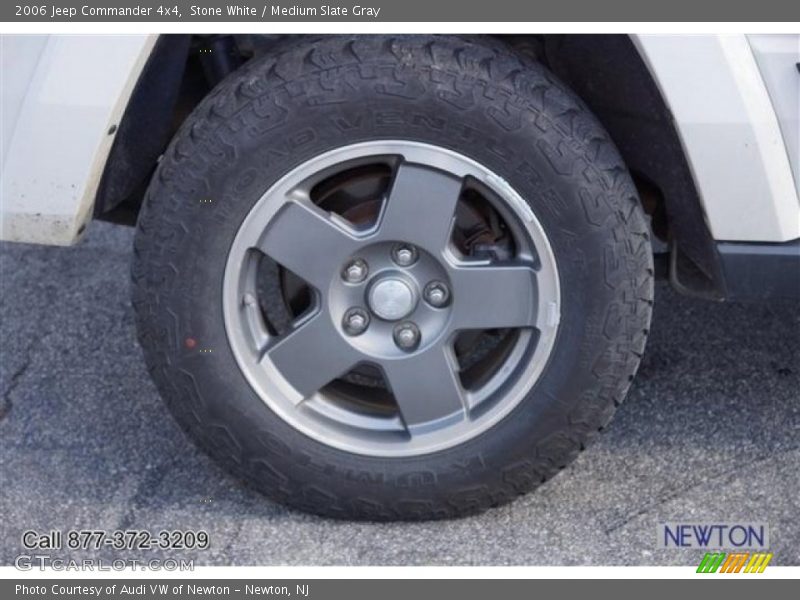 Stone White / Medium Slate Gray 2006 Jeep Commander 4x4