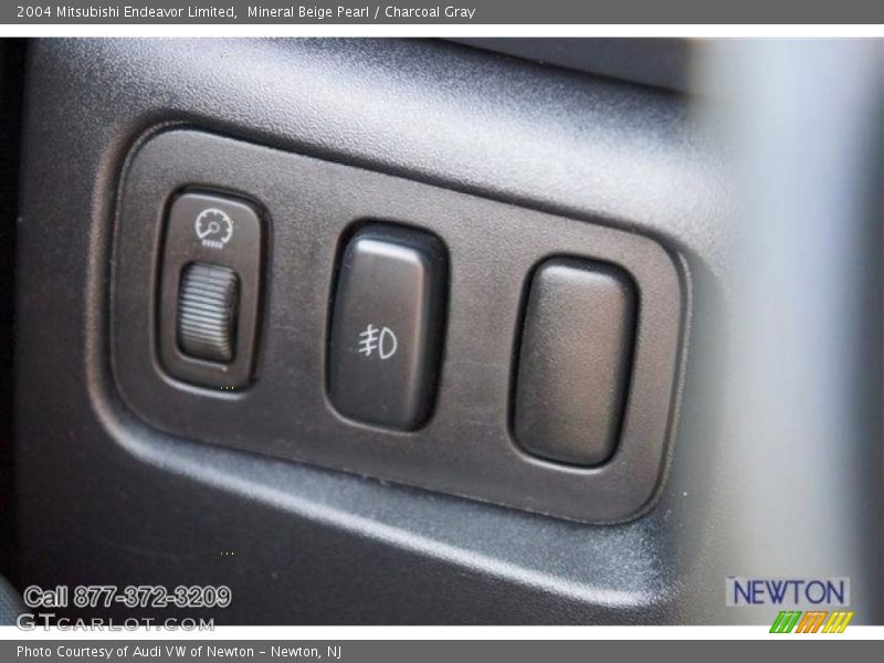 Mineral Beige Pearl / Charcoal Gray 2004 Mitsubishi Endeavor Limited