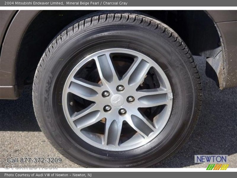 Mineral Beige Pearl / Charcoal Gray 2004 Mitsubishi Endeavor Limited