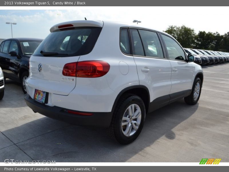 Candy White / Black 2013 Volkswagen Tiguan S