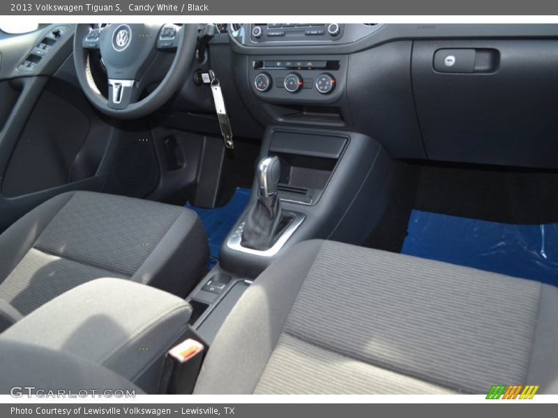 Candy White / Black 2013 Volkswagen Tiguan S