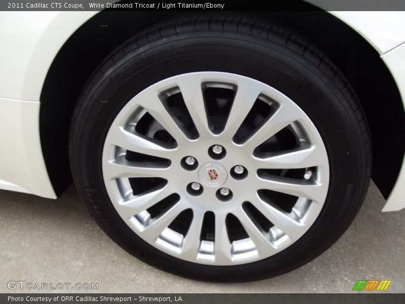 White Diamond Tricoat / Light Titanium/Ebony 2011 Cadillac CTS Coupe