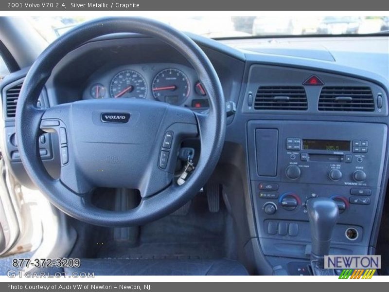 Silver Metallic / Graphite 2001 Volvo V70 2.4