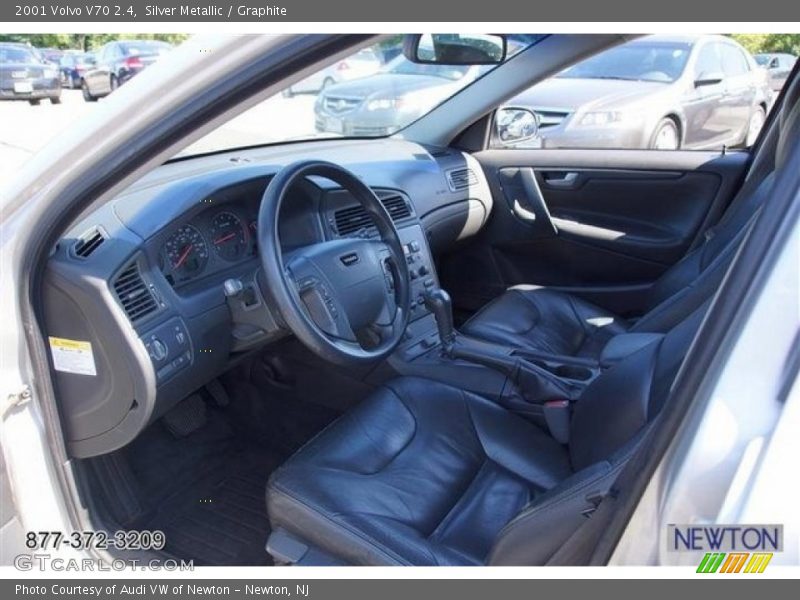 Silver Metallic / Graphite 2001 Volvo V70 2.4