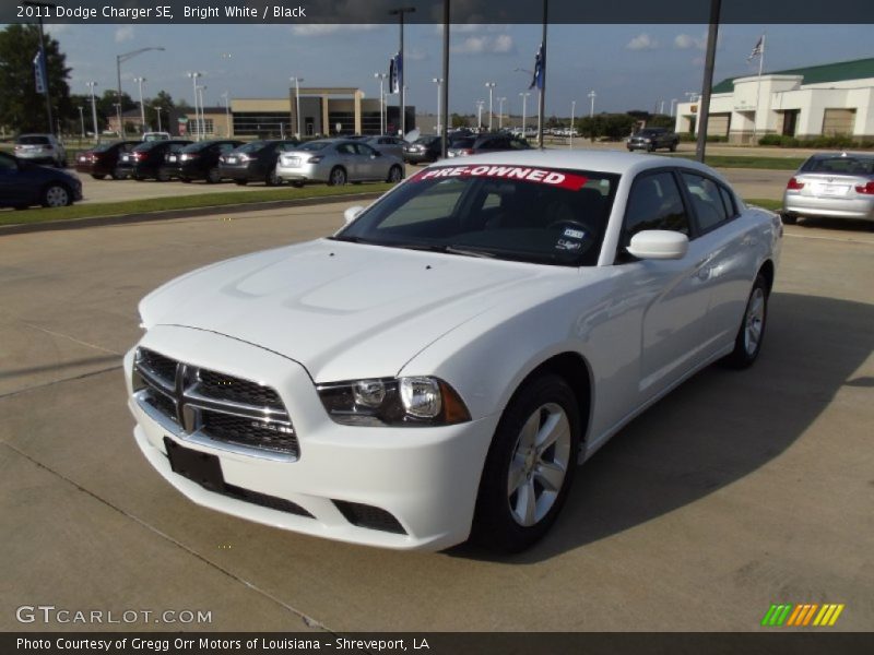 Bright White / Black 2011 Dodge Charger SE