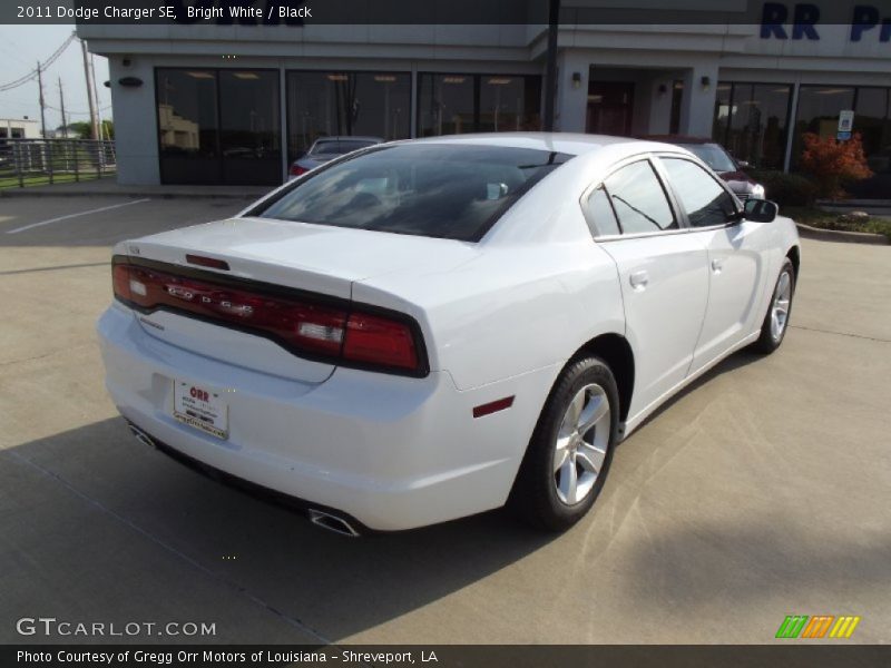 Bright White / Black 2011 Dodge Charger SE