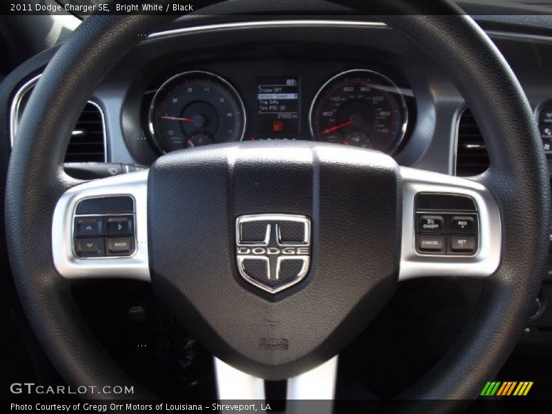 Bright White / Black 2011 Dodge Charger SE