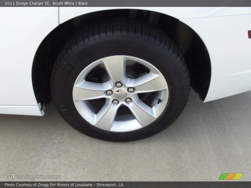 Bright White / Black 2011 Dodge Charger SE