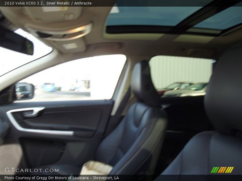 Silver Metallic / Anthracite 2010 Volvo XC60 3.2