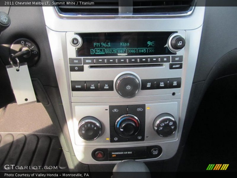 Summit White / Titanium 2011 Chevrolet Malibu LT