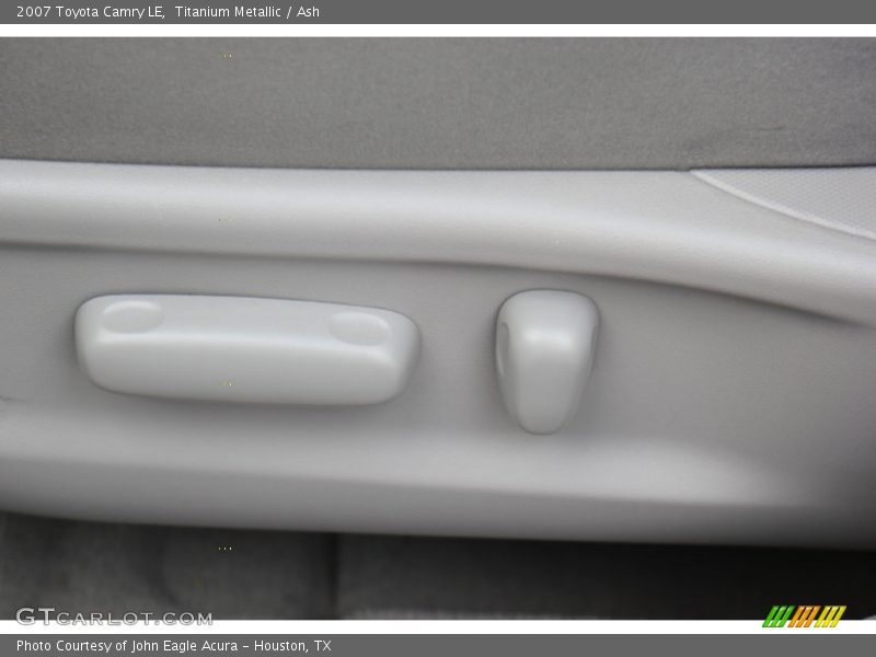 Titanium Metallic / Ash 2007 Toyota Camry LE