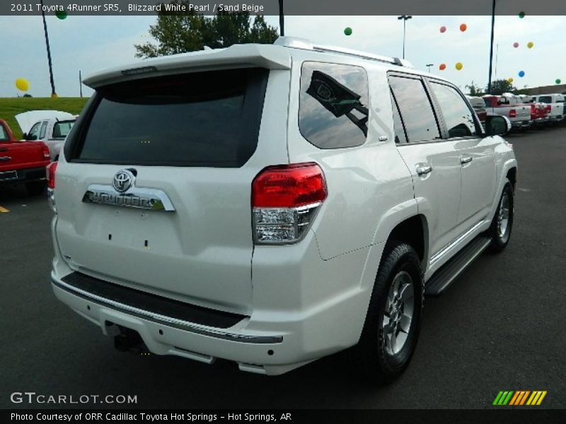 Blizzard White Pearl / Sand Beige 2011 Toyota 4Runner SR5