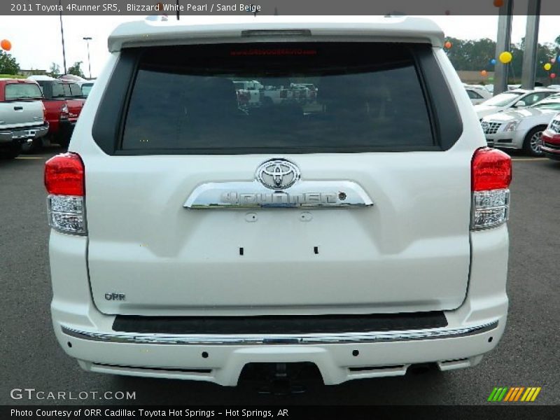 Blizzard White Pearl / Sand Beige 2011 Toyota 4Runner SR5