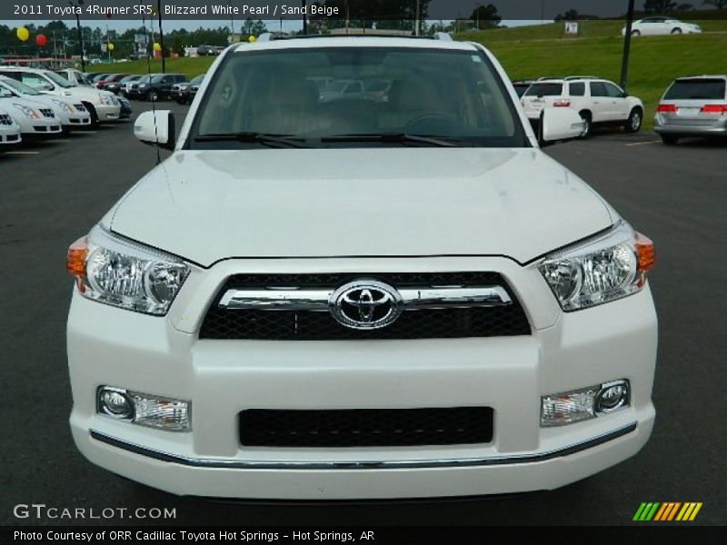 Blizzard White Pearl / Sand Beige 2011 Toyota 4Runner SR5