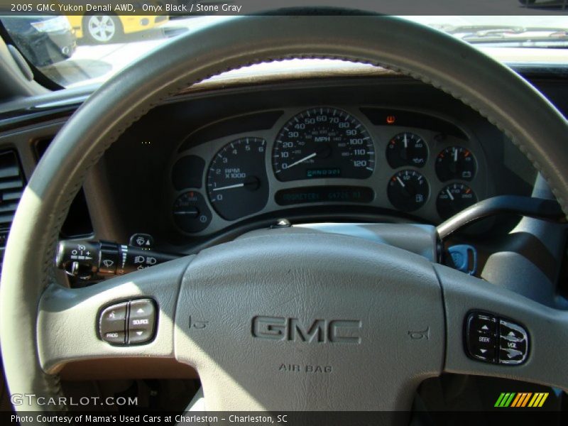 Onyx Black / Stone Gray 2005 GMC Yukon Denali AWD