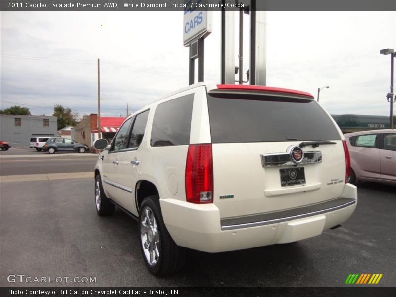 White Diamond Tricoat / Cashmere/Cocoa 2011 Cadillac Escalade Premium AWD