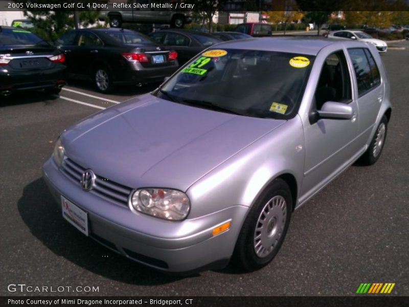 Reflex Silver Metallic / Gray 2005 Volkswagen Golf GL 4 Door