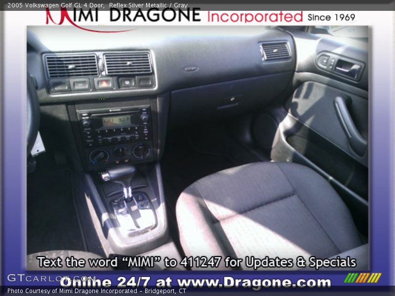 Reflex Silver Metallic / Gray 2005 Volkswagen Golf GL 4 Door