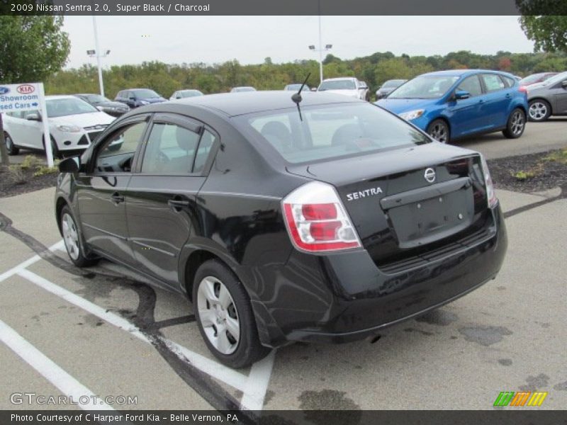 Super Black / Charcoal 2009 Nissan Sentra 2.0