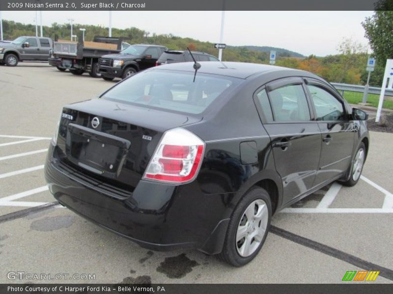 Super Black / Charcoal 2009 Nissan Sentra 2.0