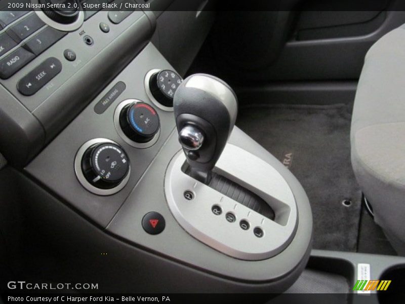 Super Black / Charcoal 2009 Nissan Sentra 2.0
