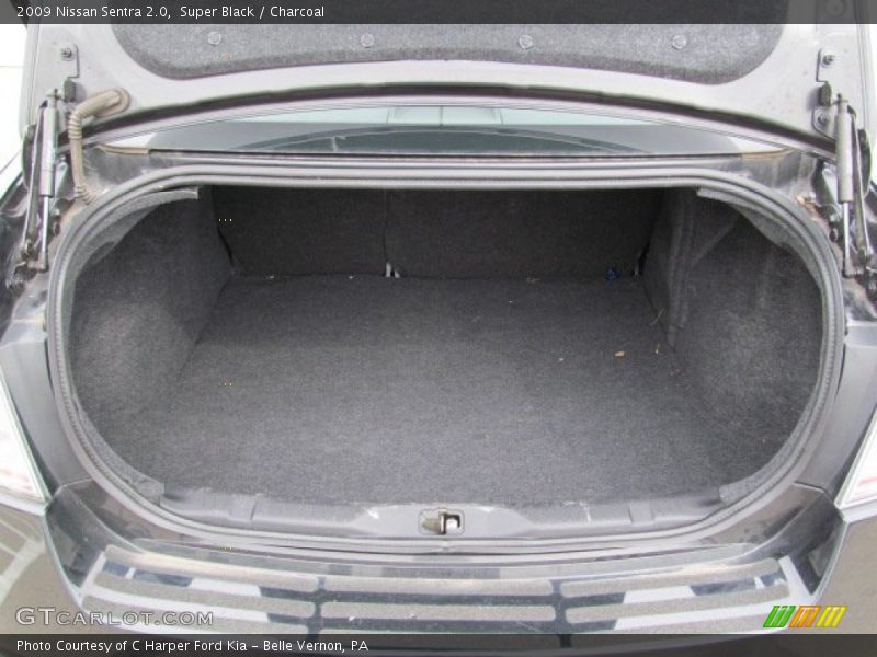 Super Black / Charcoal 2009 Nissan Sentra 2.0