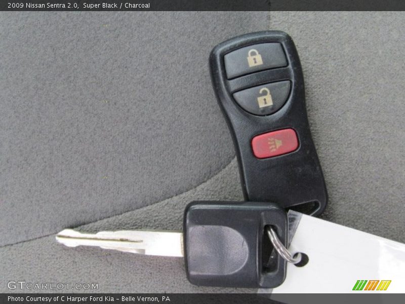 Super Black / Charcoal 2009 Nissan Sentra 2.0