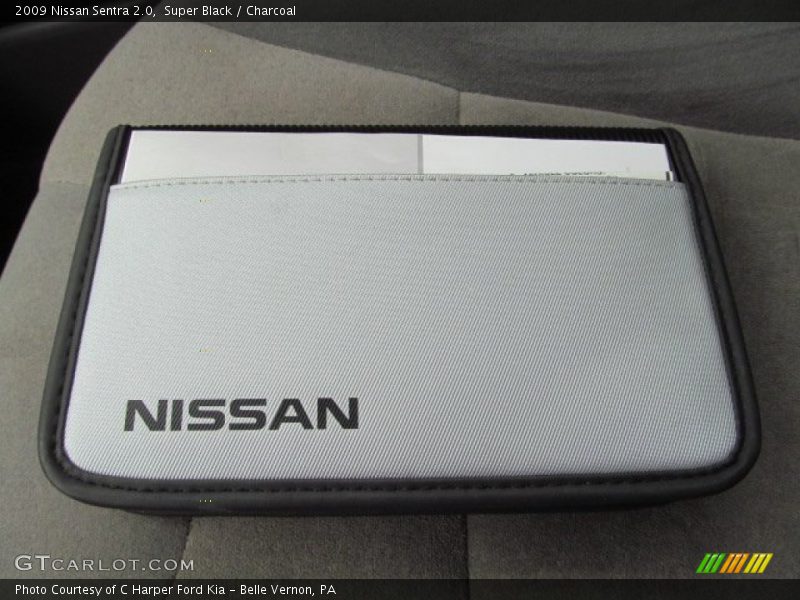 Super Black / Charcoal 2009 Nissan Sentra 2.0
