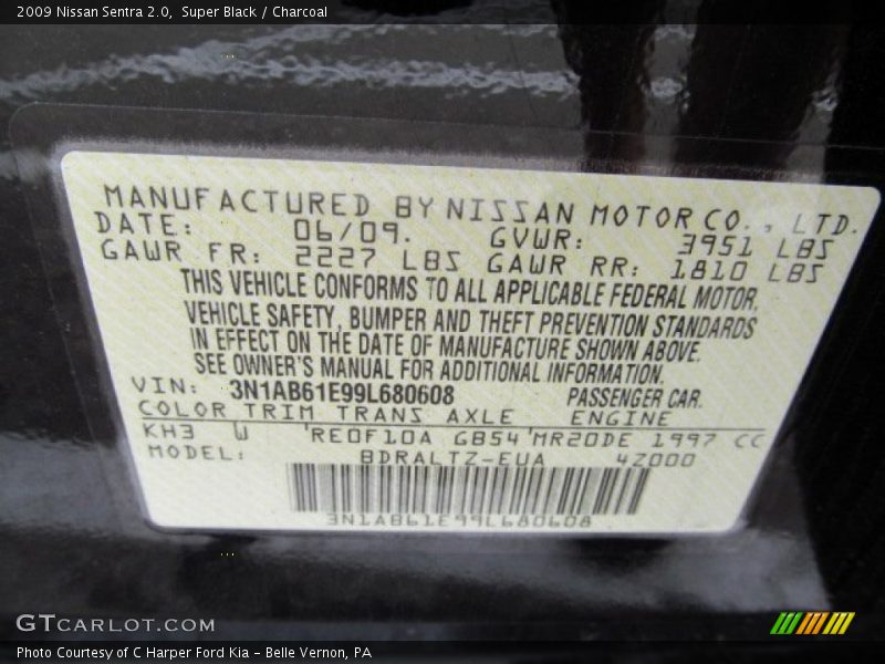 Super Black / Charcoal 2009 Nissan Sentra 2.0
