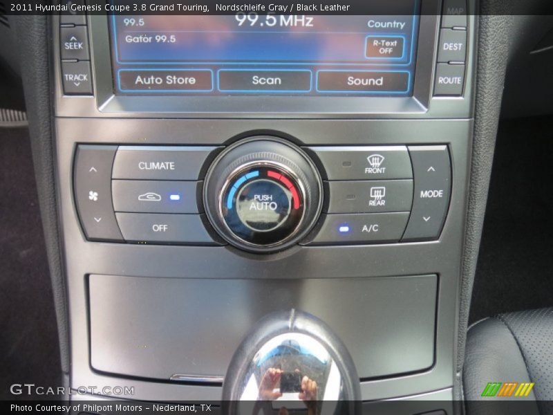 Controls of 2011 Genesis Coupe 3.8 Grand Touring