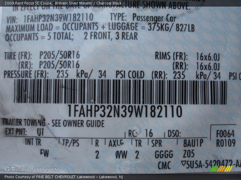 Brilliant Silver Metallic / Charcoal Black 2009 Ford Focus SE Coupe