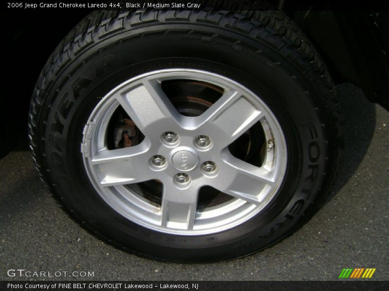 Black / Medium Slate Gray 2006 Jeep Grand Cherokee Laredo 4x4